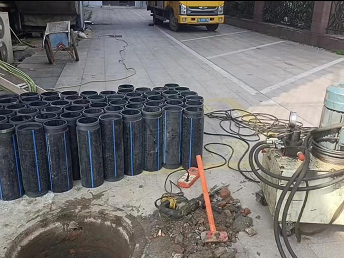 鄂托克PE置换管厂家 DN315置换管 非开挖管短管置换